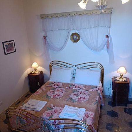 Angelina Antica Dimora Bed & Breakfast Terracina Exterior photo