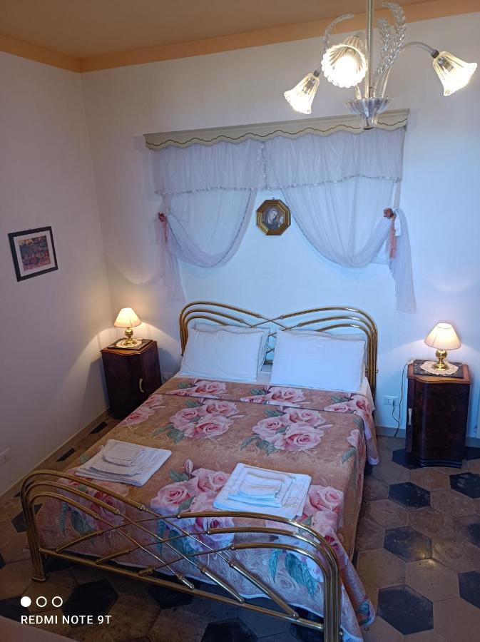 Angelina Antica Dimora Bed & Breakfast Terracina Exterior photo